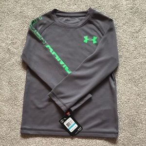 NWT Under Armour youth size 5 shirt